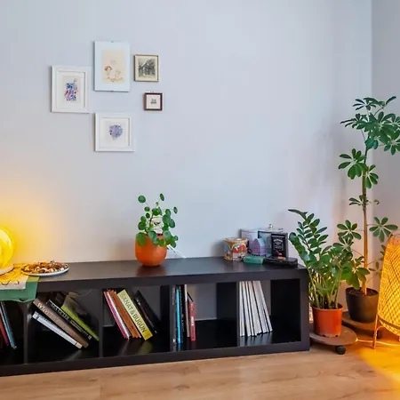 Eclectic Flat Near Metro With Terrace In Kadikoy Apartment Istanbul